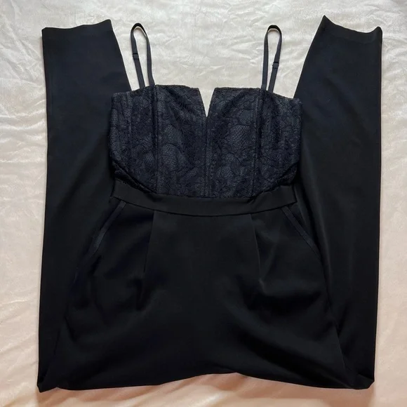 Alice + Olivia Sz 4 Black Lace Jumpsuit NWT - Picture 3 of 12
